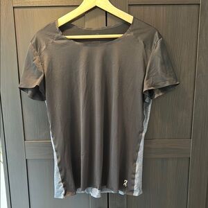 On Running Performance T, Black and Gray, L